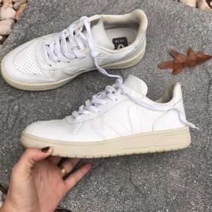 Veja V-10 Sneakers